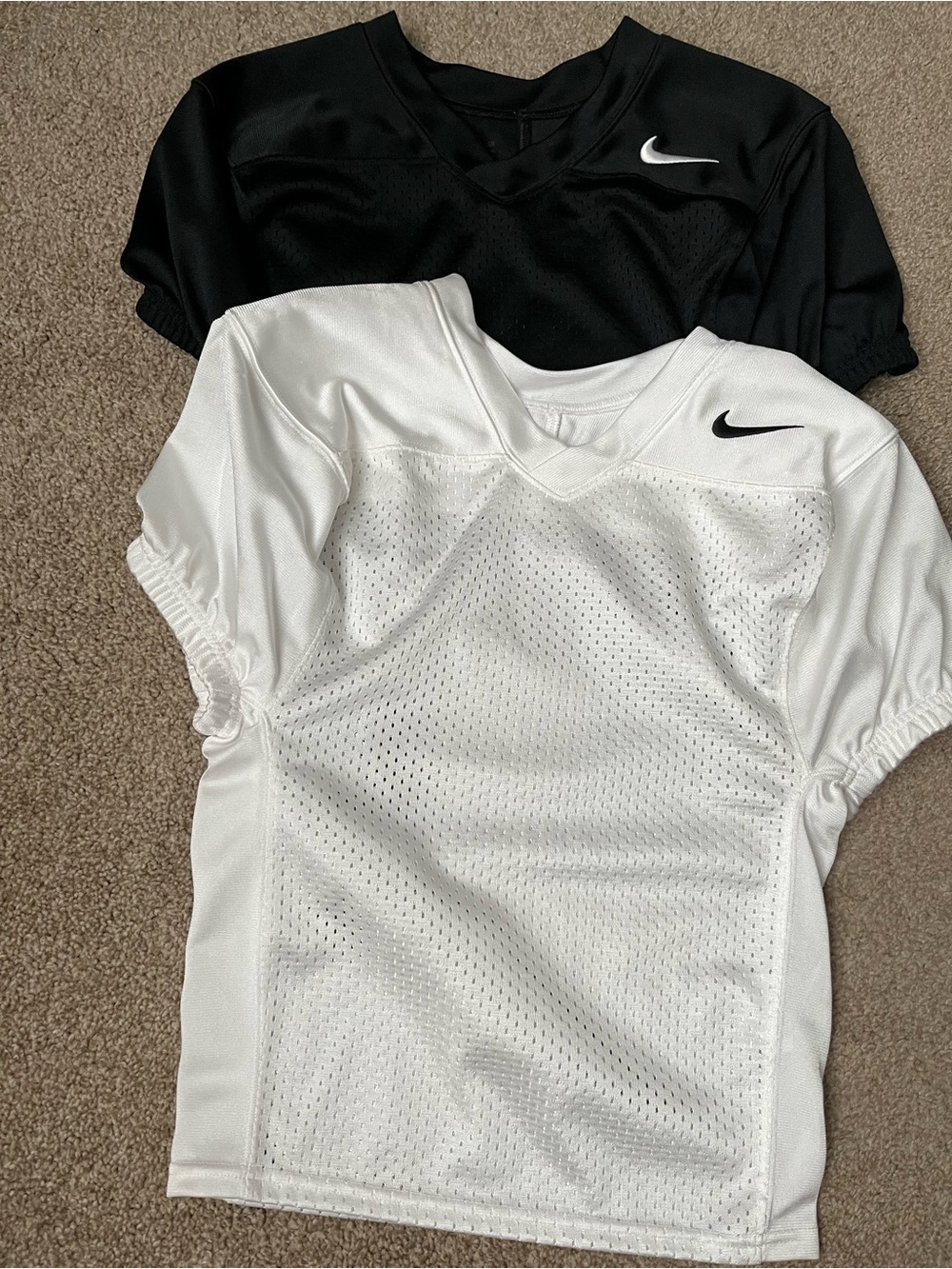 Kids Nike football short Sleeve Mesh Jerseys in White and Black